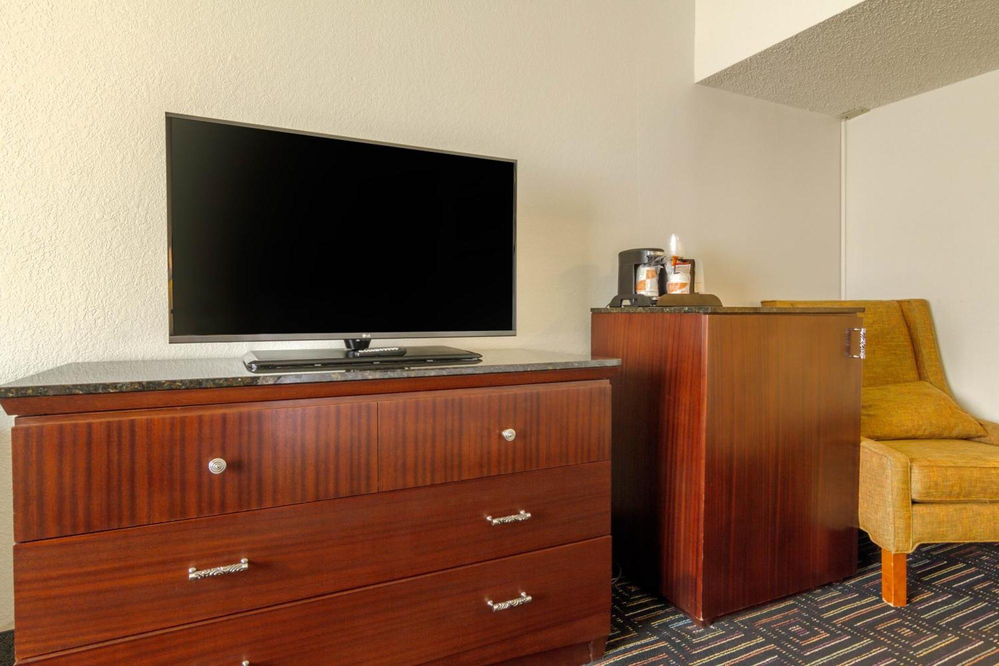 Hotel At The Highland Downtown DEN