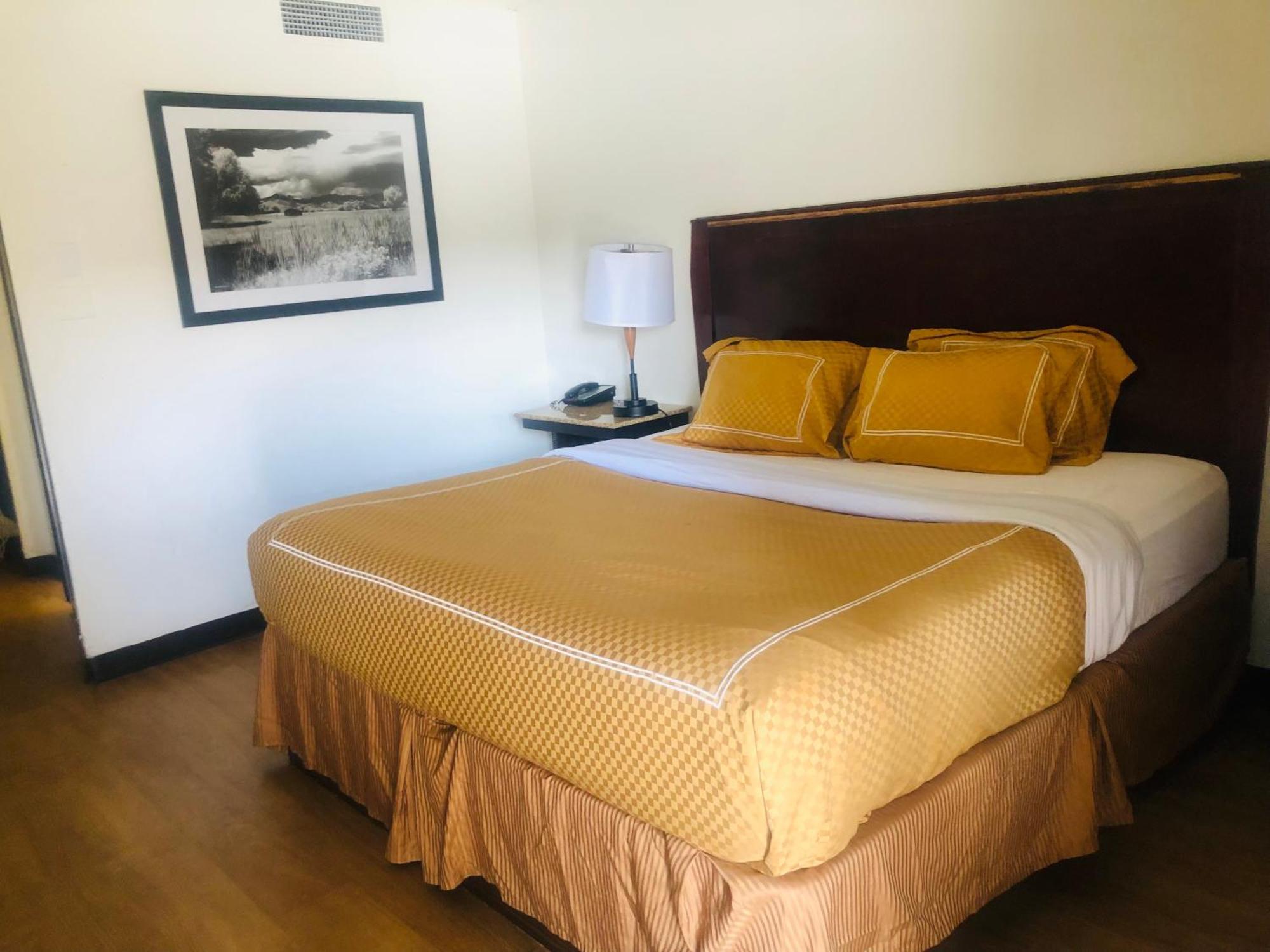 At The Highland Downtown 3* DEN